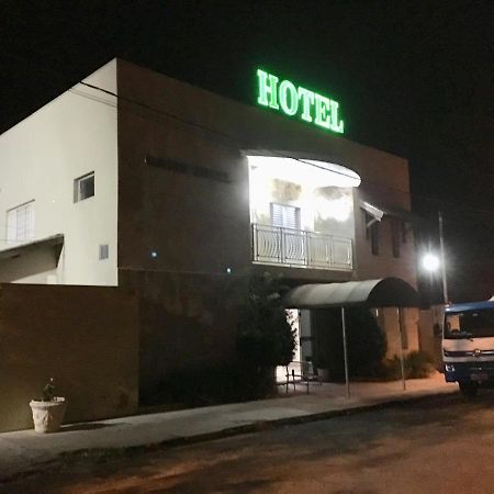 Oasis Hotel Severínia Exterior foto
